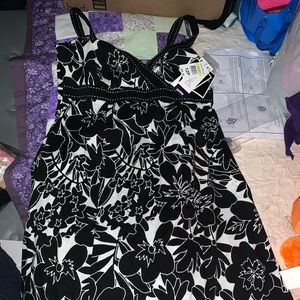 New black and white dress